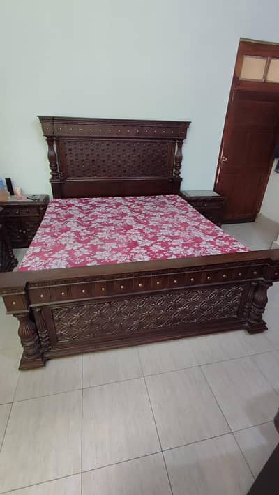 king size double bed with dressing