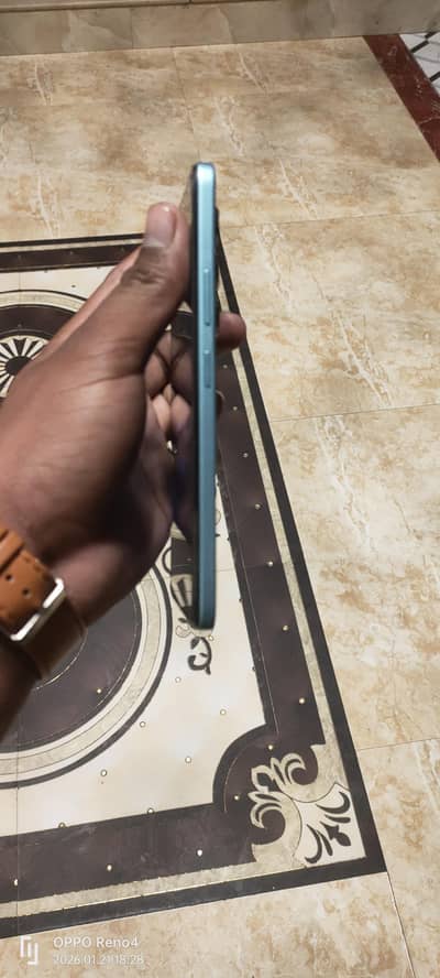 infinex hot 50 pro 8 128gb all ok 10by10 with box charger