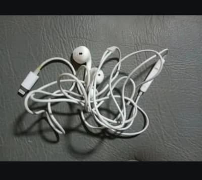 apple i phone 100% Original lightening Jack Handfree