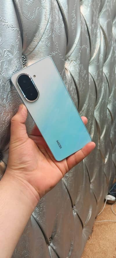 original panal box and charger available