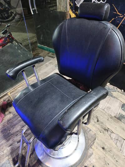 salone chairs condition 10/8