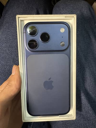 17pro 512gb e+esim battery health 100 cycle 7