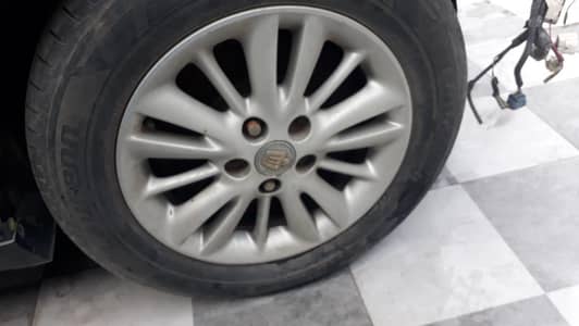 Crown Royal Saloon genuine rims