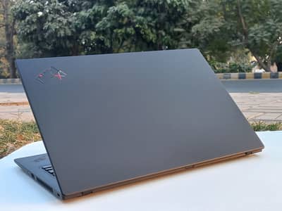 Lenovo X1 Carbon Gen8 Core i5 10th gen 16gb ram