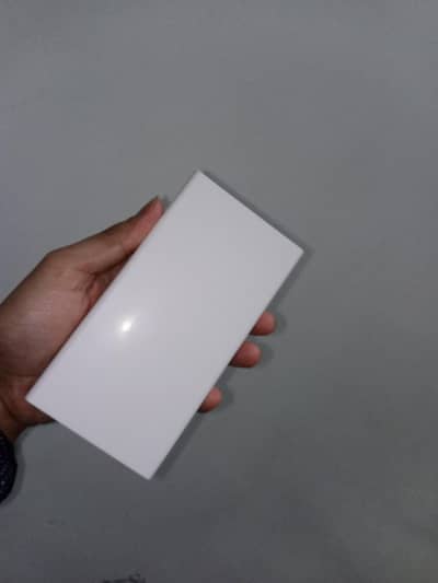 mI (saumi) company ka 20000 MAH power bank for sell