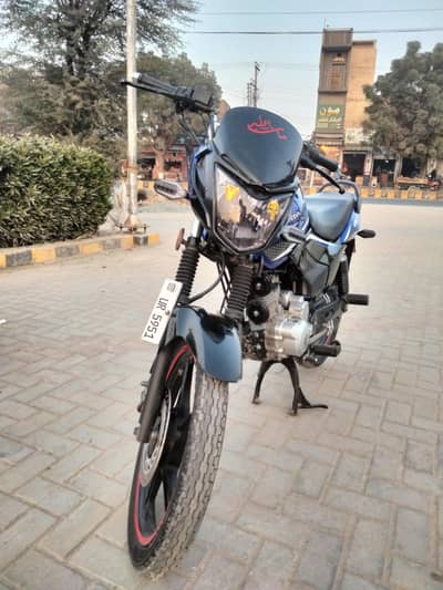 CB 125f new condition