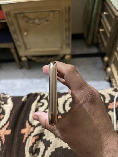 Iphone 11 pro 256gb gold