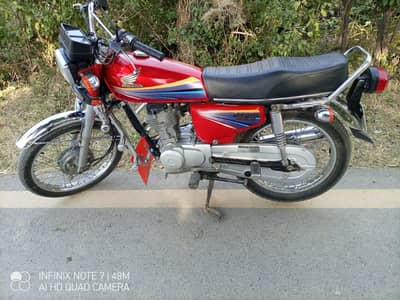Honda 125 CG bike for sale Whatsapp contact 0328-7241-130