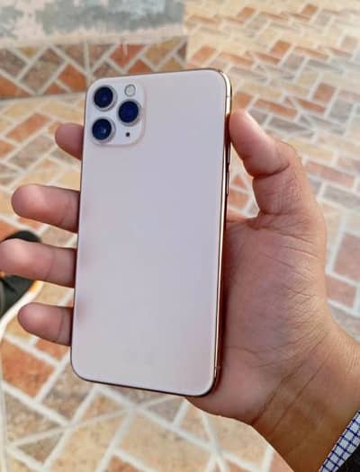 iPhone 11 pro max 256 GB 03214923837 my WhatsApp number