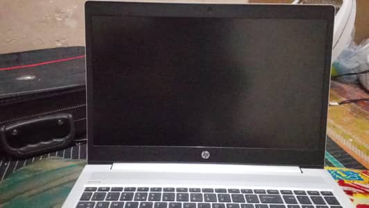 HP Elite Book in just new condition i5 8th generation with charger