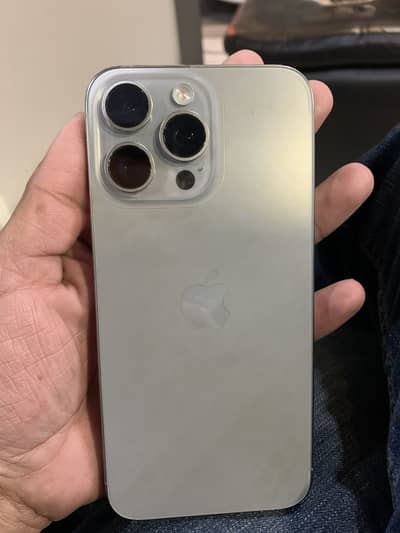 iphone 15 pro max nhi