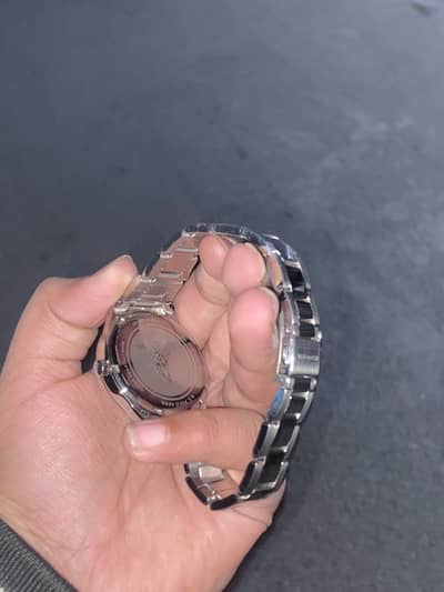 Hi selling us polo watch not used