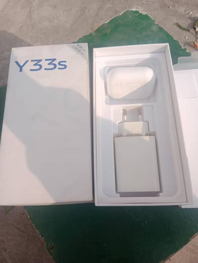 vivo y33s 8+4 | 128