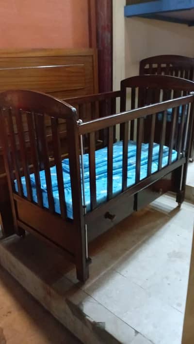 Baby wooden cot