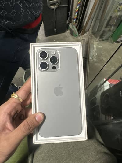 Iphone 15 pro max unlock physical esim wala