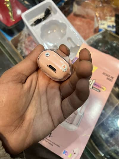 Airbuds for sale urgent money need