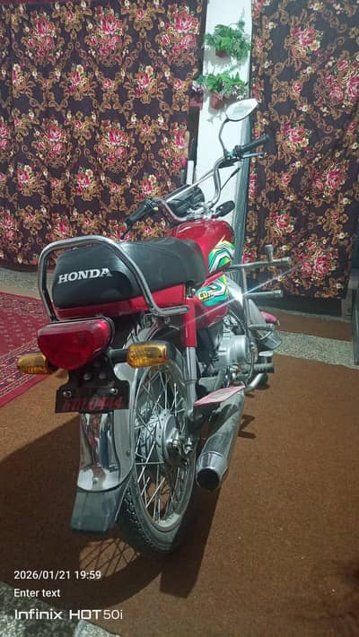 Honda 70cc Red color 23 model Karachi nombr