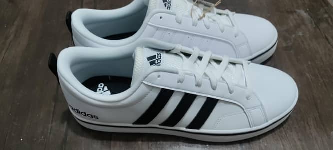 Original Adidas VS PACE 2.0 from UK size 9