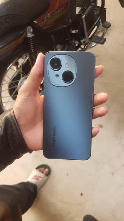 techno spark go1 (4/128) 10/10 condition