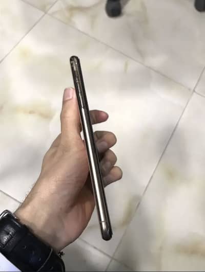 I phone Xsmax Jv 64gb