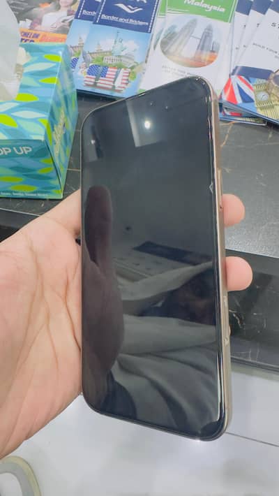 I phone 16 pro MAX Factory unlock  10/10 condition