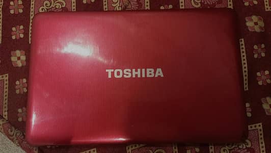 TOSHIBA CORE I7