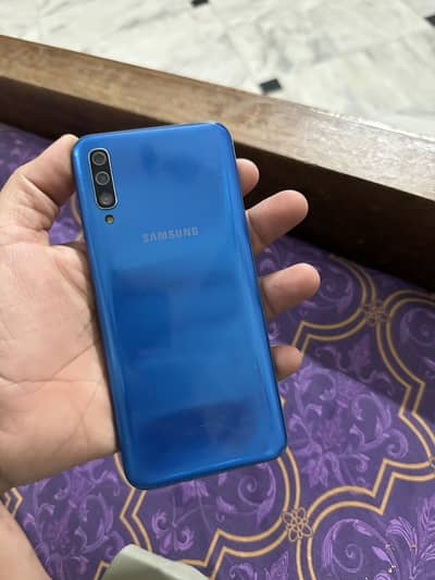 Samsung A50