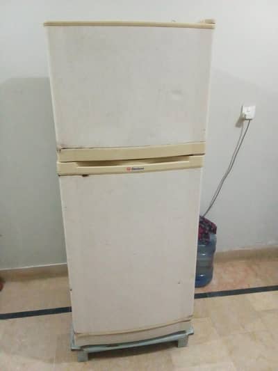 Dawlance Double Door Refrigerator – Working Condition
