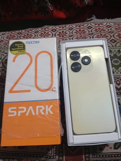 Tecno spark 20c