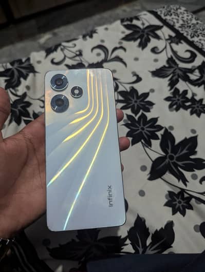 Infinix hot 30 best condition 10/9 koi masla nhi Hy just buy and use