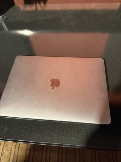 Macbook 2017 15inches  ( Display Burned )