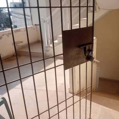 3 bed drawing lounge Protion Available For Rent Commercial Purpose