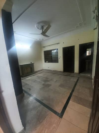 first floor for rent very reasonable