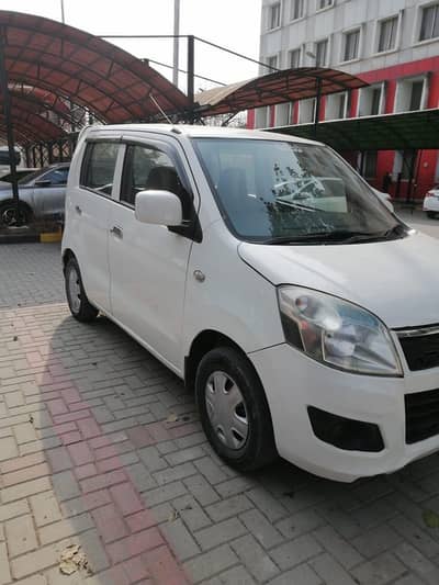 WagonR 2016 available