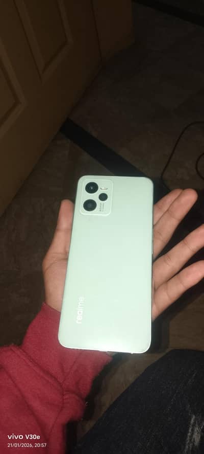 Realme C35