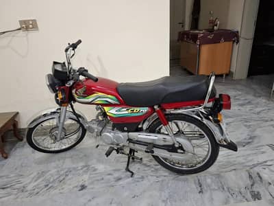 Brand New CD 70 With Very Low Millage. Only 8792 KM.