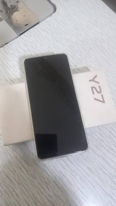 vivo y 27.03217181550