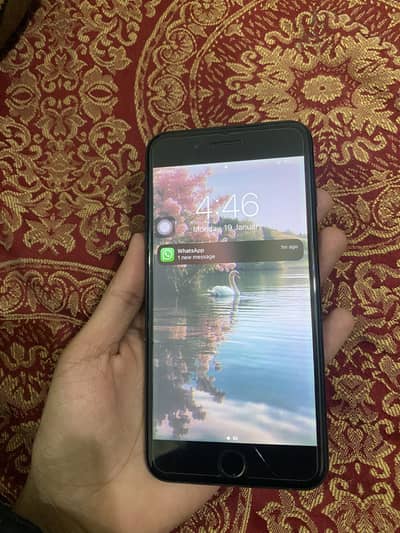 Iphone 7 plus 128 gb not open not repair all ok B. H service