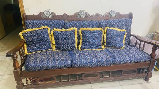 3,1,1 Seater sofa for sale