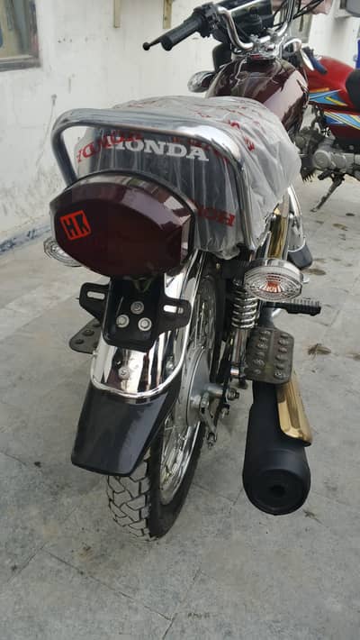 Honda 125 Sepecial Gold Edition Condition 10/10