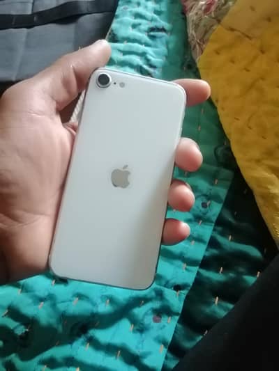 iPhone SE Official PTA 128 GB shota packet bada dhamaka