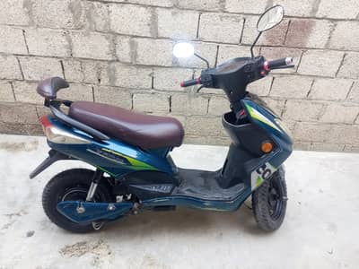 FJ Future electric Scooty