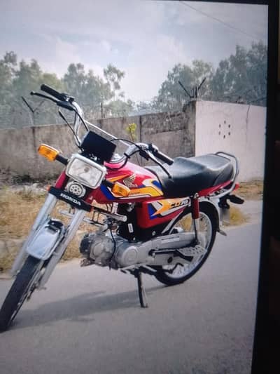 Honda 70 24/25 new condition 03445150882