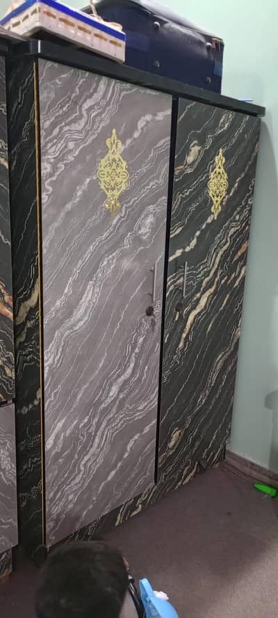 bridal set 10 / 10 condition ha urgent sale krna ha