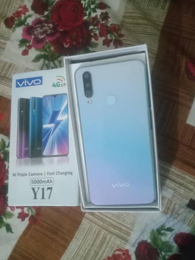 vivo y17 _4/128 all ok 10/10 he
