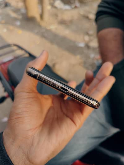 i phone xs max 256 gb PTA approved