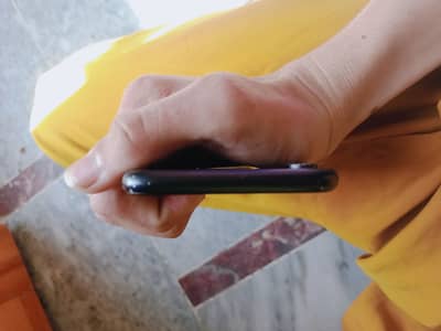 iphone XR water pack 64GB pypassed ha