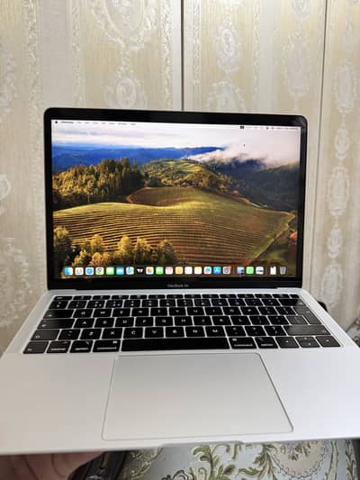 MAC BOOK AIR