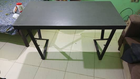 COMPUTER TABLE FOR SALE