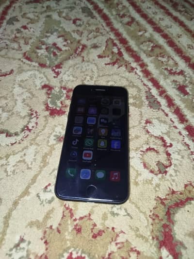 iphone SE 64GB Battery 83